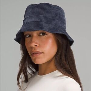 NWT LULULEMON Corduroy Bucket Hat in True Navy, Size S/M